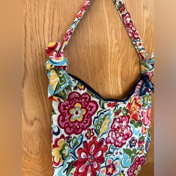 Vera Bradley floral retired print shoulder bag - Picture 4 of 12